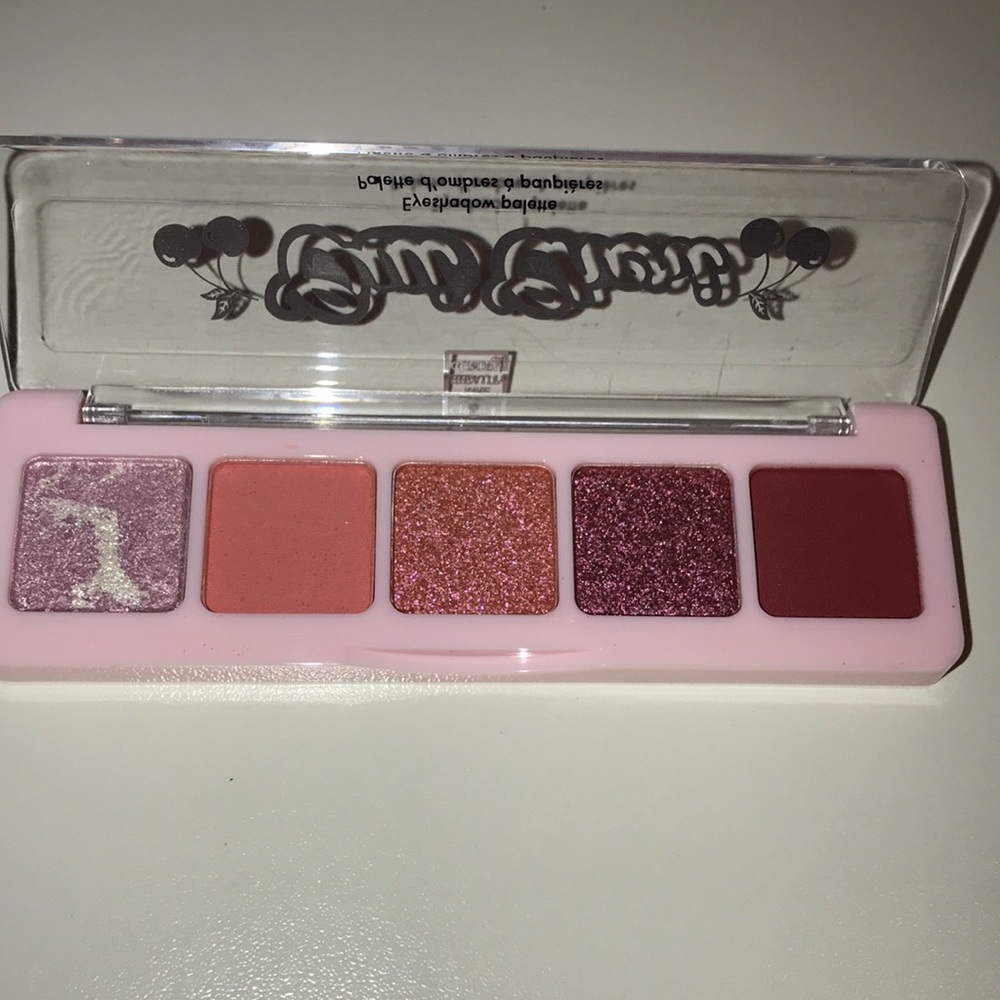 The Beauty Crop Oui Cherie Mini Treat Eyeshadow Palette NEW